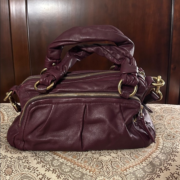 Coach Super Soft Burgundy Leather Handbag with removable shoulder strap - Picture 3 of 15